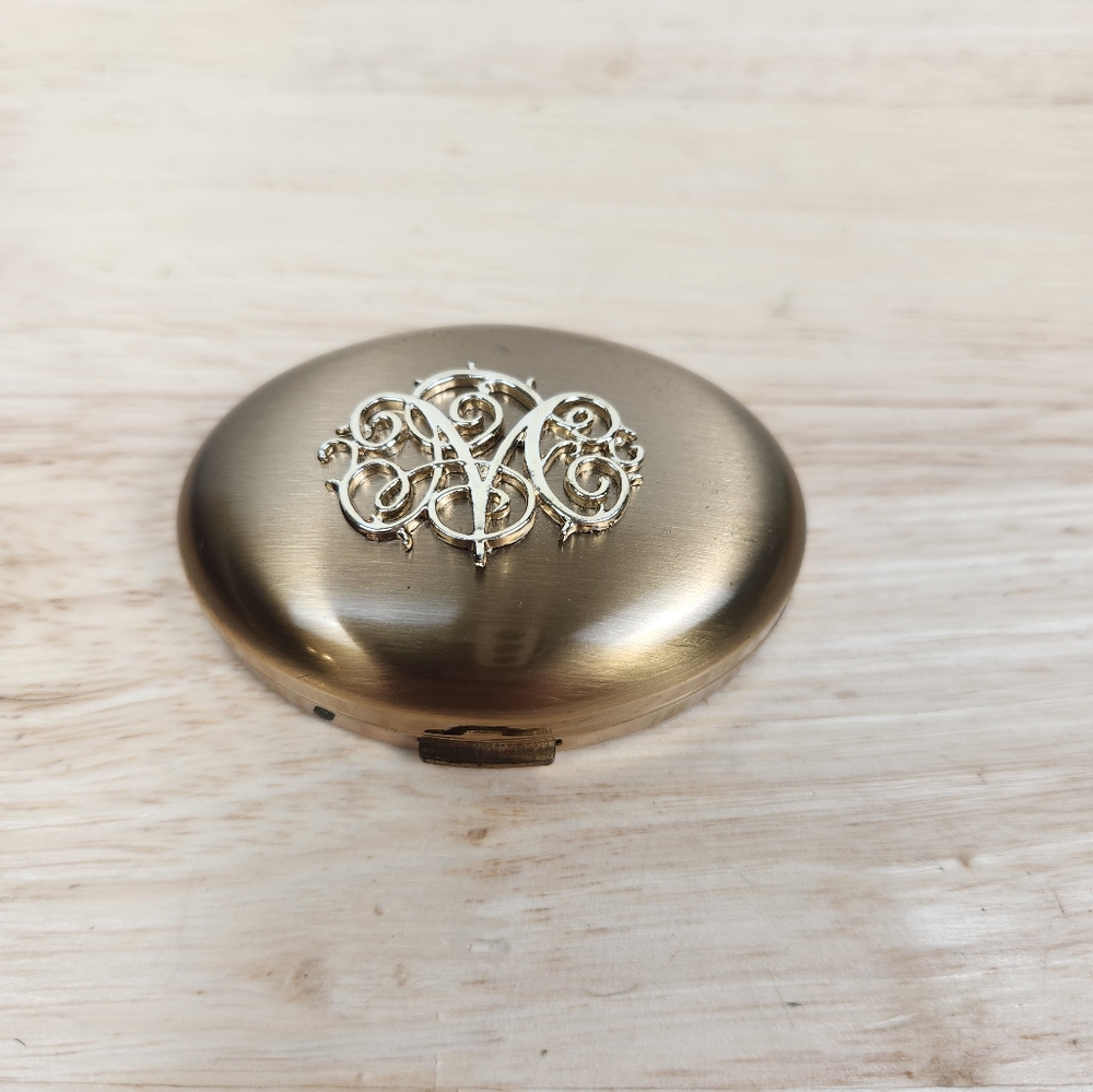 VTG GERMAINE MONTEIL  Deep Sunglow Superglow SOLID SATIN POWDER GOLD COMPACT